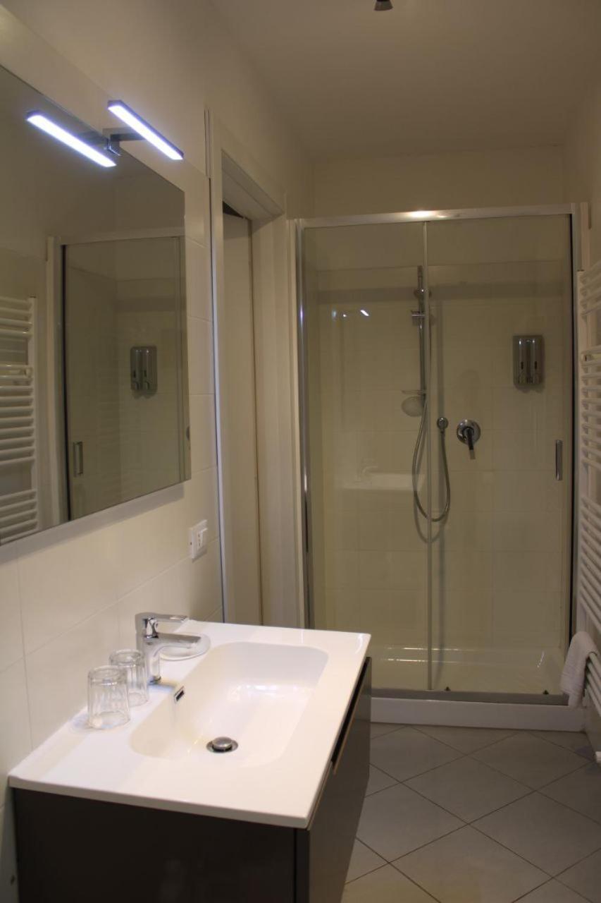 Blackstone Apartment Варацце Экстерьер фото